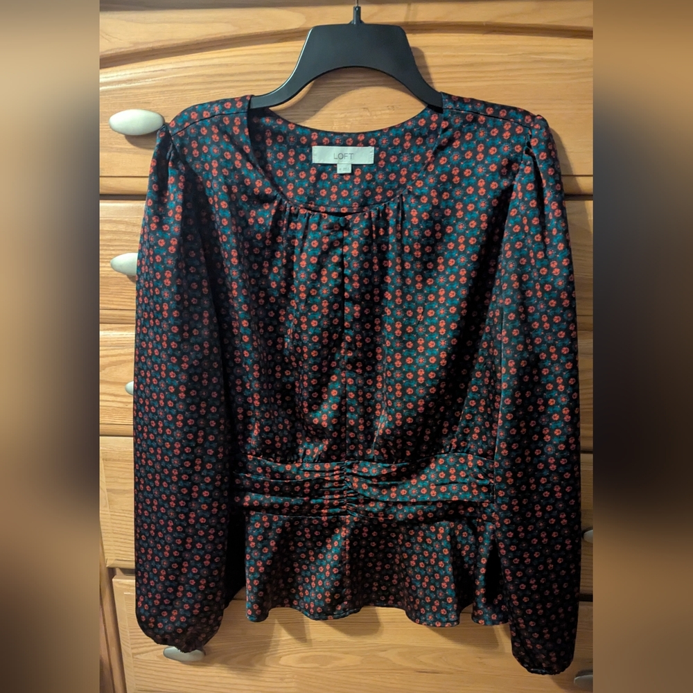 LOFT - Red green floral long sleeve ruched peplum top, sz 16, WORN ONCE